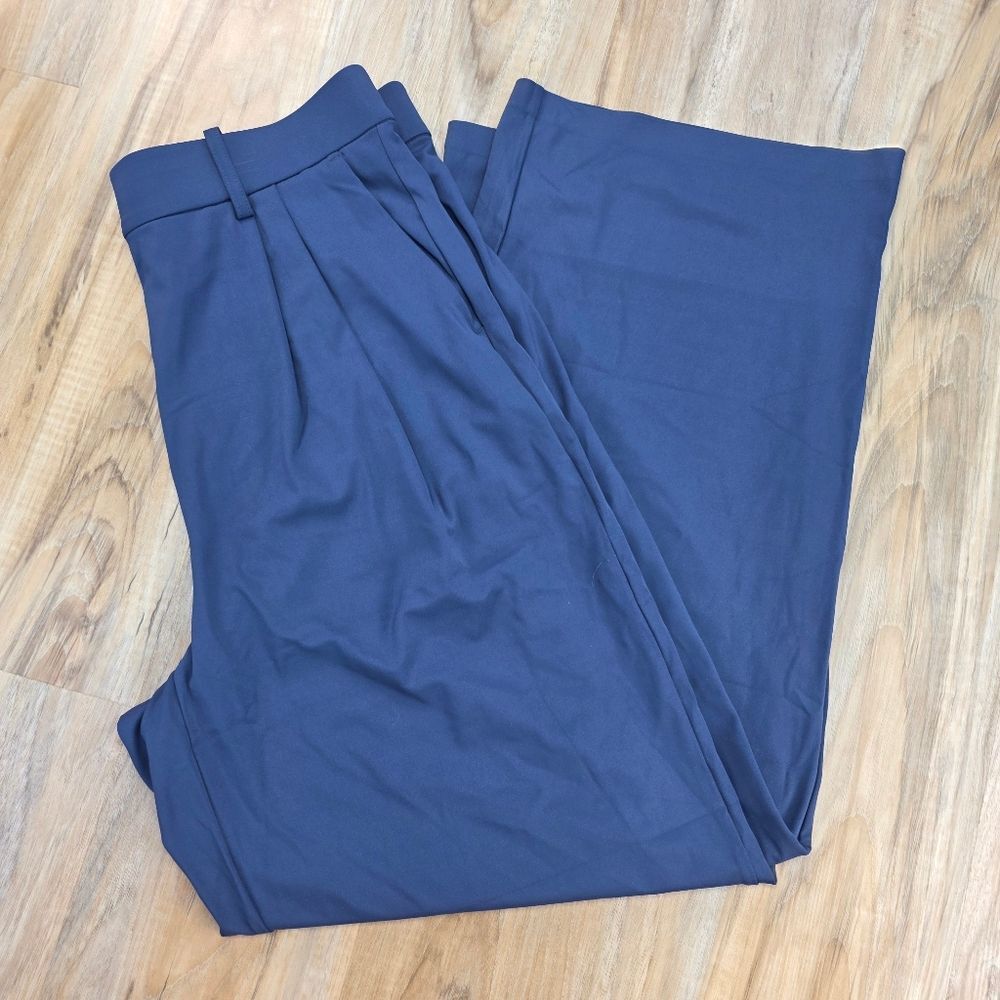 💬🩵🅰️NWT Blue Zipper Crop Hoodie & Wide Leg Pants Large - Picture 7 of 15